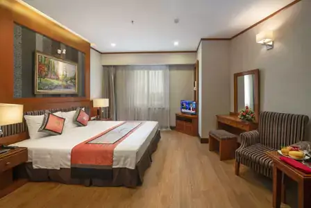 HOTEL BOOKING FOR VIETNAM TRIP FROM INDIALAROSA HOTEL ROOM