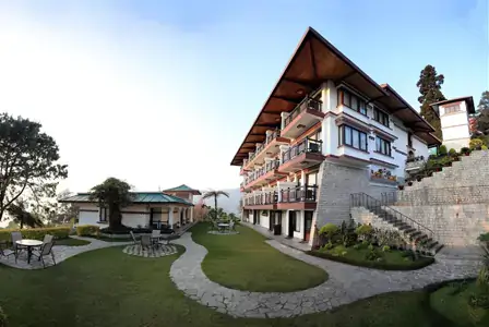 Gangtok Hotel Info:Heratige Hotel Denzongresgency