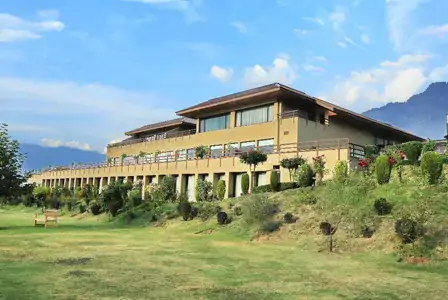 Kashmir Tour Package: Room Type 2VIVANTA DAL VIEW