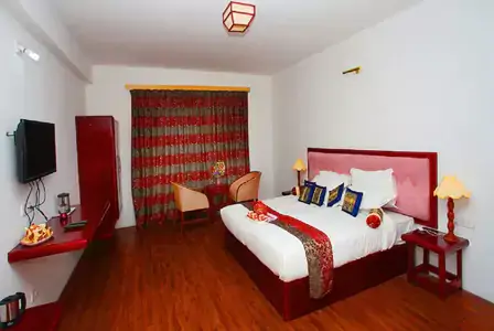 HOTEL IN LEH LADAKH PACKAGESHotel Himalaya Room