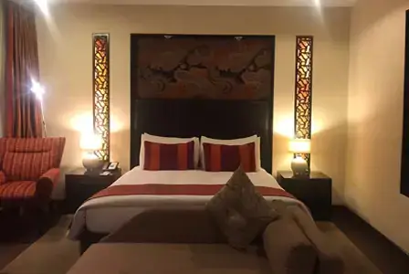 HOTEL INFO :Vivanta By Taj Dal View Room
