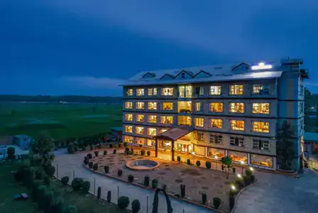HOTEL INFO :Chinar Resort and Spa Hotel