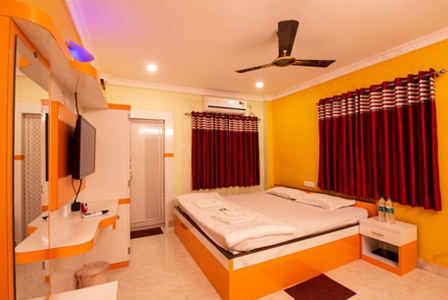 Hotel InfoSuranjana Room