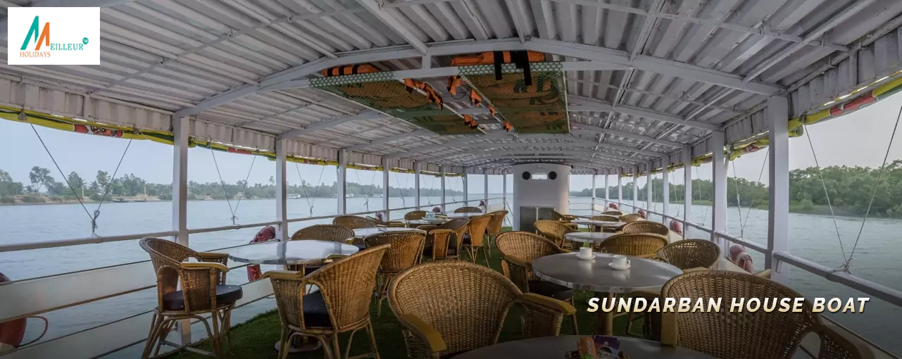 house-boat-upper-seating-area