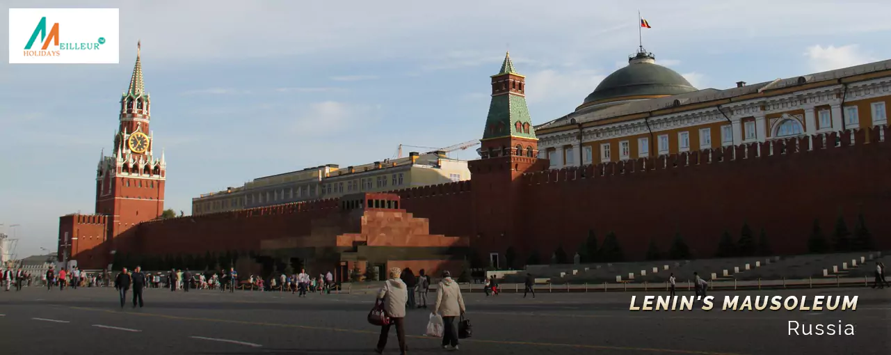 Russia Tour Lenin's Mausoleum