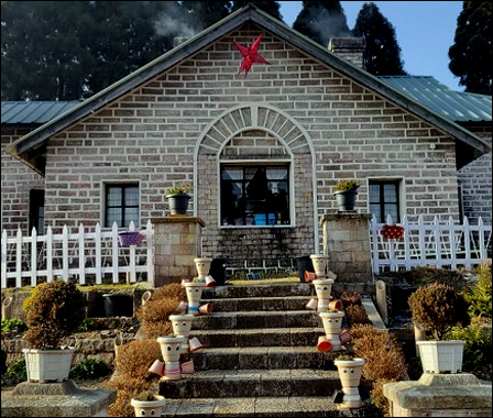 Hotel Info : CherrapunjiCafe Cherrapunjee