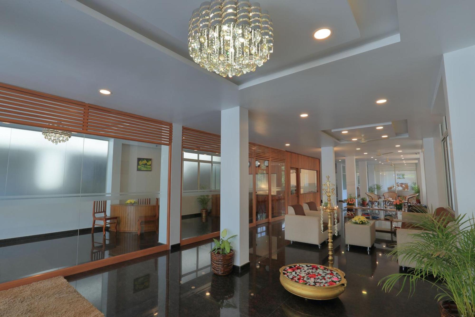 Hotel Info : ThekkadyLivins Inn