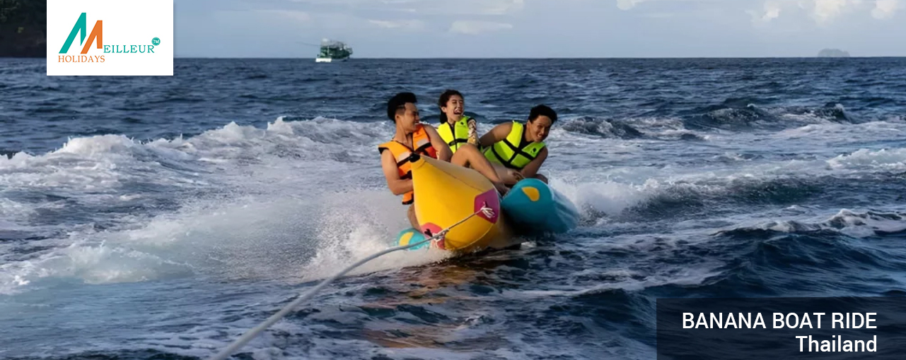 banana-boat-ride-_Bangkok-Pattaya-Tour-Package
