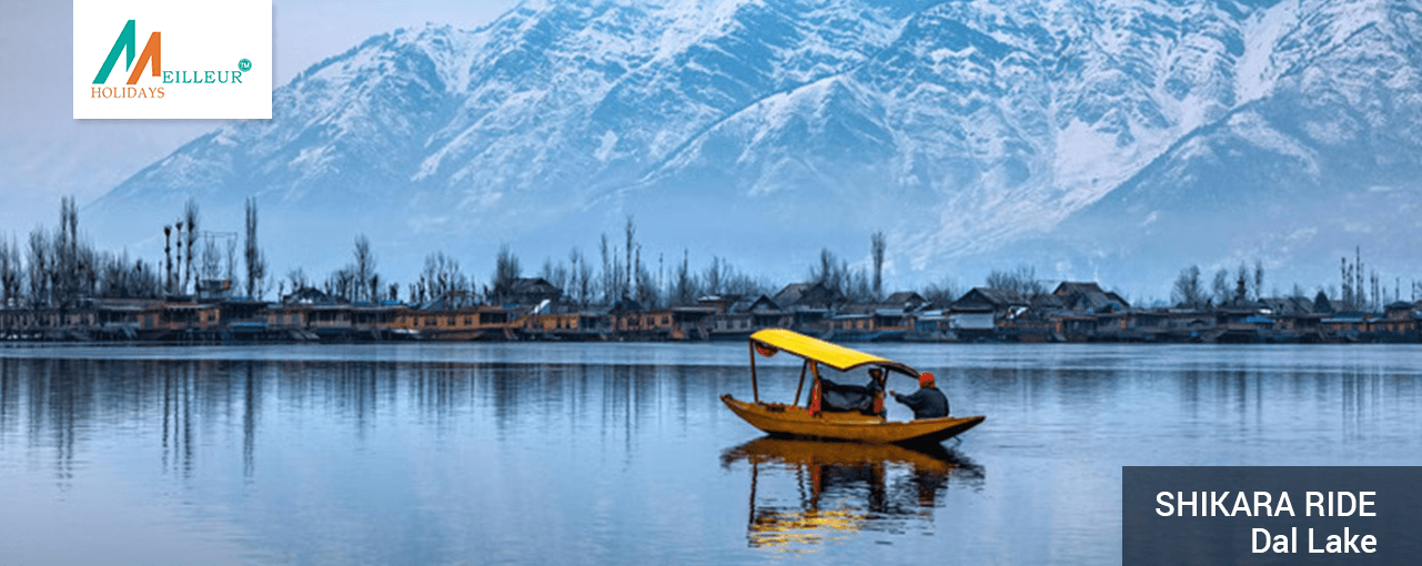 07_shikara-ride-_Kashmir-Packages-With-Vaishno-Devi